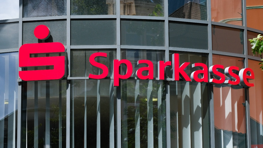 German savings bank network will test cryptoasset trading for 50 million clients